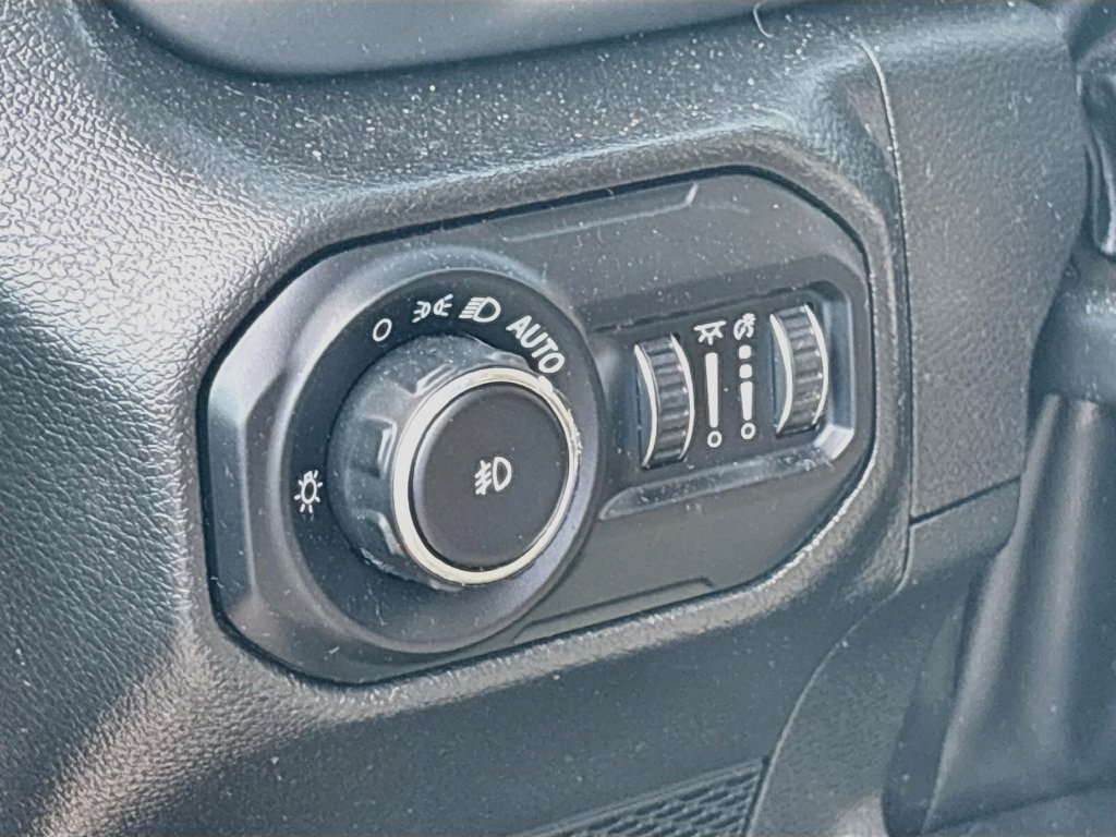 Certified 2022 Jeep Wrangler Unlimited Sport AWD/4WD image 11