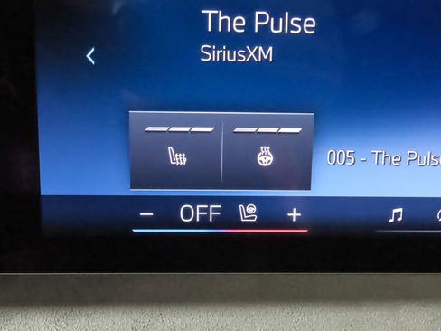 Used 2026 BMW iX xDrive45 w/ M Sport Package image 17