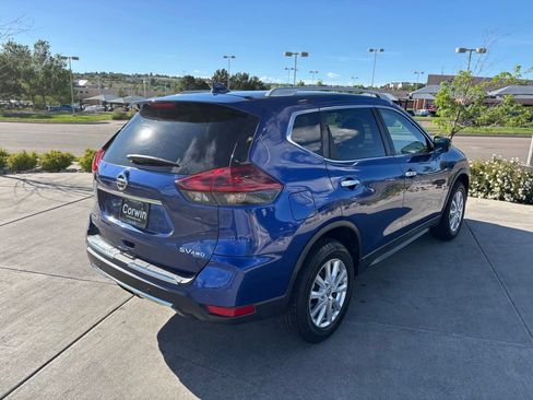 Used 2019 Nissan Rogue SV AWD/4WD image 7
