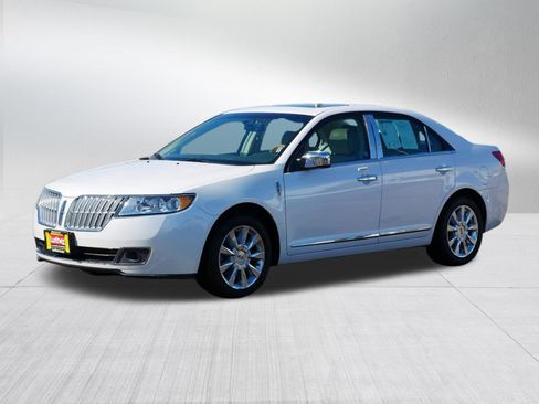 Used 2012 Lincoln MKZ image 3