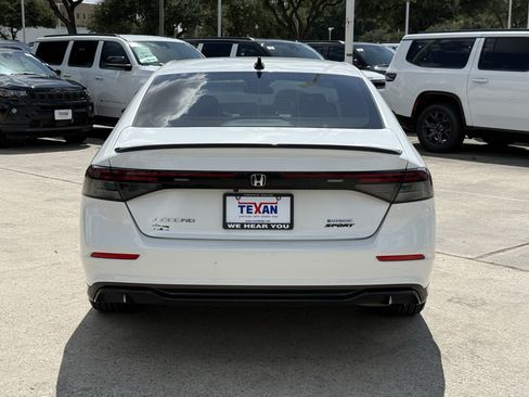 Used 2024 Honda Accord Sport image 6