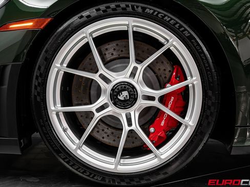Used 2025 Porsche 911 GT3 RWD image 24