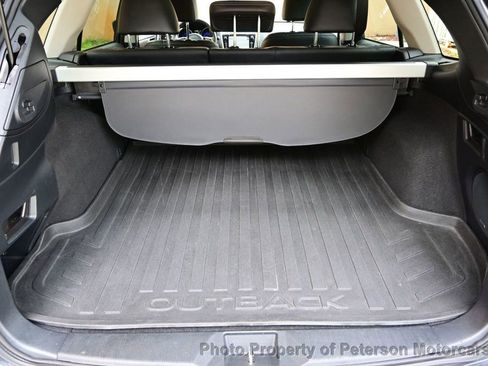 Used 2018 Subaru Outback 2.5i Limited image 37