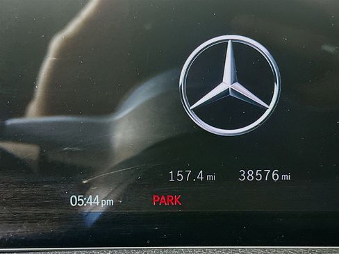 Used 2025 Mercedes-Benz GLB 250 image 19