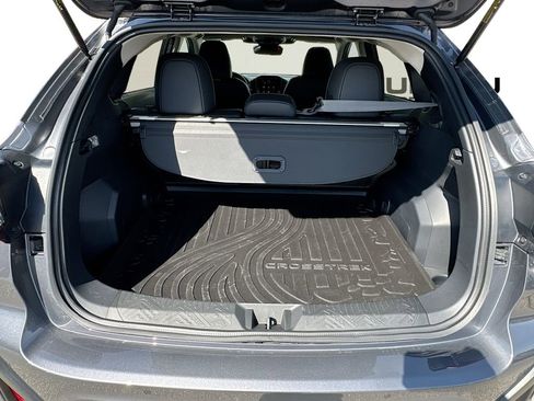 Certified 2025 Subaru Crosstrek 2.5i Limited w/ Crosstrek Mirror Package image 36