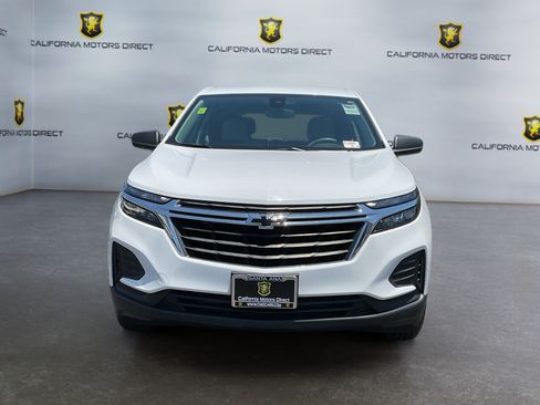 Used 2023 Chevrolet Equinox LS FWD image 2