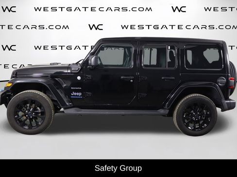 Used 2024 Jeep Wrangler Unlimited Sahara w/ Technology Group AWD/4WD image 5