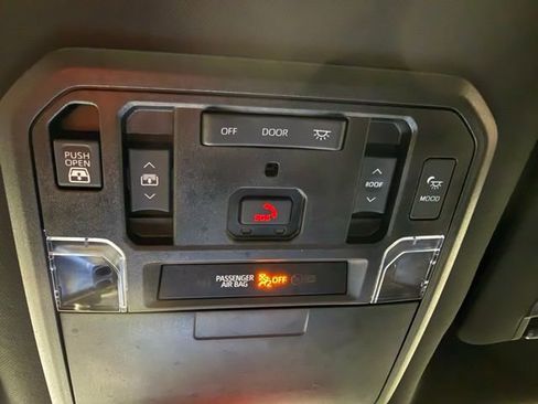 Used 2023 Toyota Tundra Platinum w/ Advanced Package image 26