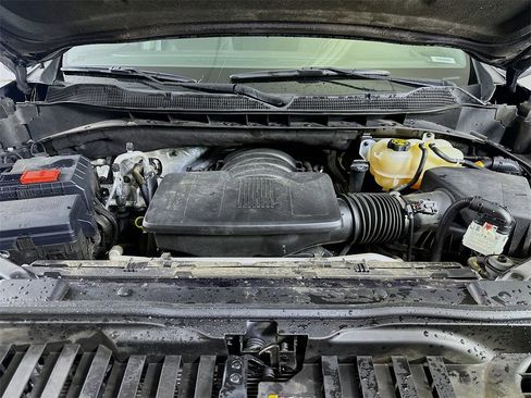 Used 2022 Chevrolet Silverado 1500 LT Trail Boss image 9