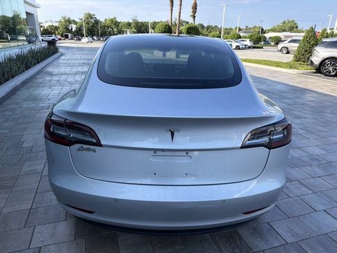 Used 2018 Tesla Model 3 Long Range RWD image 3