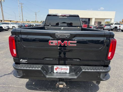 Used 2022 GMC Sierra 3500 Denali AWD/4WD image 13