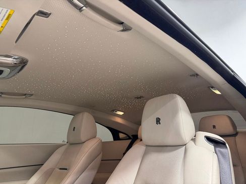 Used 2019 Rolls-Royce Wraith image 17