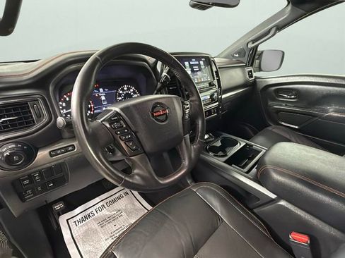 Used 2021 Nissan Titan PRO-4X w/ Pro-4x Convenience Package AWD/4WD image 18