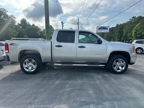 Used 2010 GMC Sierra 1500 SLE w/ Power Pack Plus AWD/4WD image 6