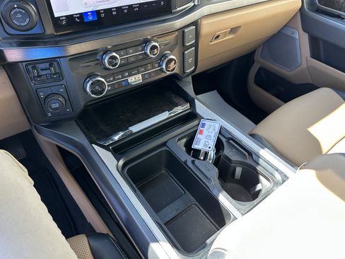 Used 2024 Ford F250 Lariat w/ Lariat Ultimate Package AWD/4WD image 14
