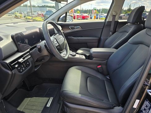 Certified 2026 Kia Sportage EX w/ EX Panoramic Sunroof Package AWD/4WD image 8