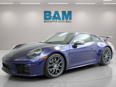 Used 2026 Porsche 911 Carrera T image 4