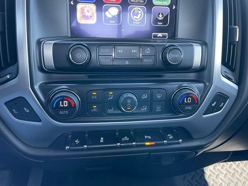 Used 2018 GMC Sierra 1500 SLE w/ SLE Value Package AWD/4WD image 11