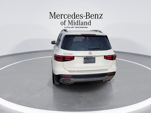 New 2025 Mercedes-Benz GLB 250 image 7