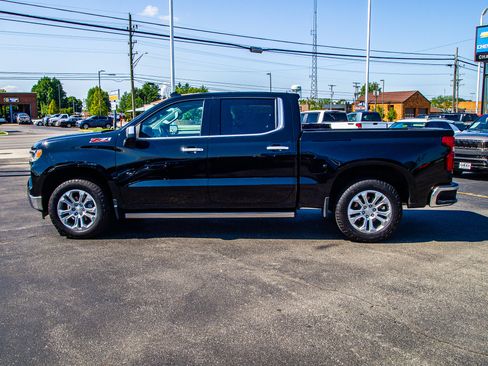 Used 2023 Chevrolet Silverado 1500 LTZ w/ LTZ Premium Package AWD/4WD image 4
