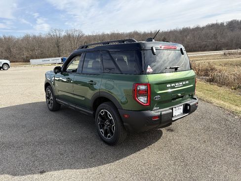 New 2025 Ford Bronco Sport Outer Banks w/ Outer Banks Tech Package+ AWD/4WD image 3