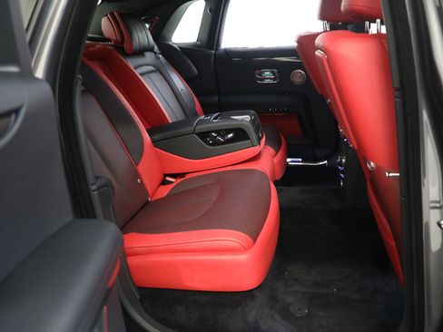 Certified 2025 Rolls-Royce Ghost Black Badge image 30
