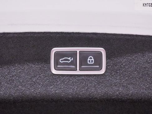 Certified 2025 Genesis G80 2.5T Advanced image 26