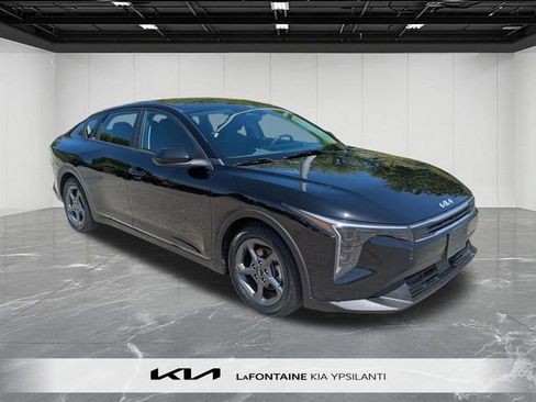 Used 2025 Kia K4 FWD image 7