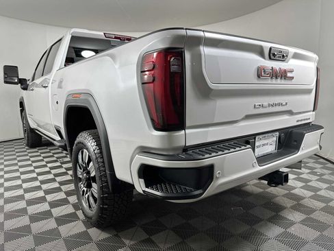 New 2025 GMC Sierra 2500 Denali w/ Denali Reserve Package image 8