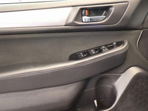Used 2019 Subaru Outback 2.5i Premium w/ Popular Package #2 image 11