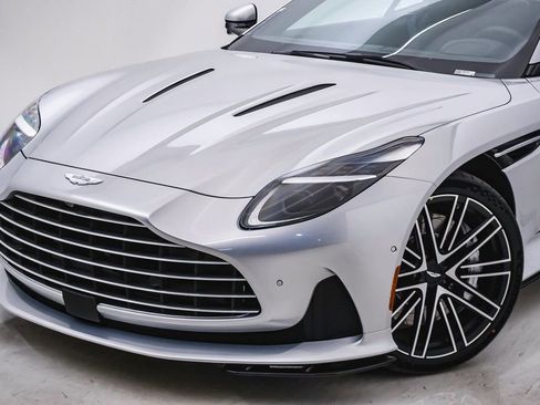 New 2024 Aston Martin DB12 Coupe image 4