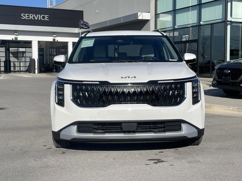 Certified 2026 Kia Carnival EX image 2