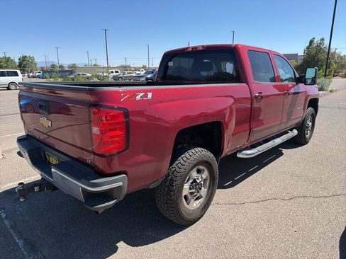Used 2018 Chevrolet Silverado 2500 LT w/ LT Convenience Package AWD/4WD image 4