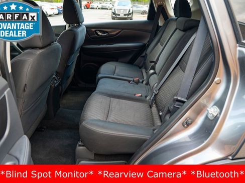 Used 2018 Nissan Rogue S image 18