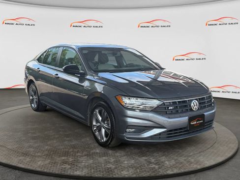 Used 2019 Volkswagen Jetta R-Line FWD image 5