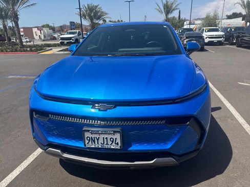 Used 2024 Chevrolet Equinox EV LT w/ LPO, Active Package FWD image 2