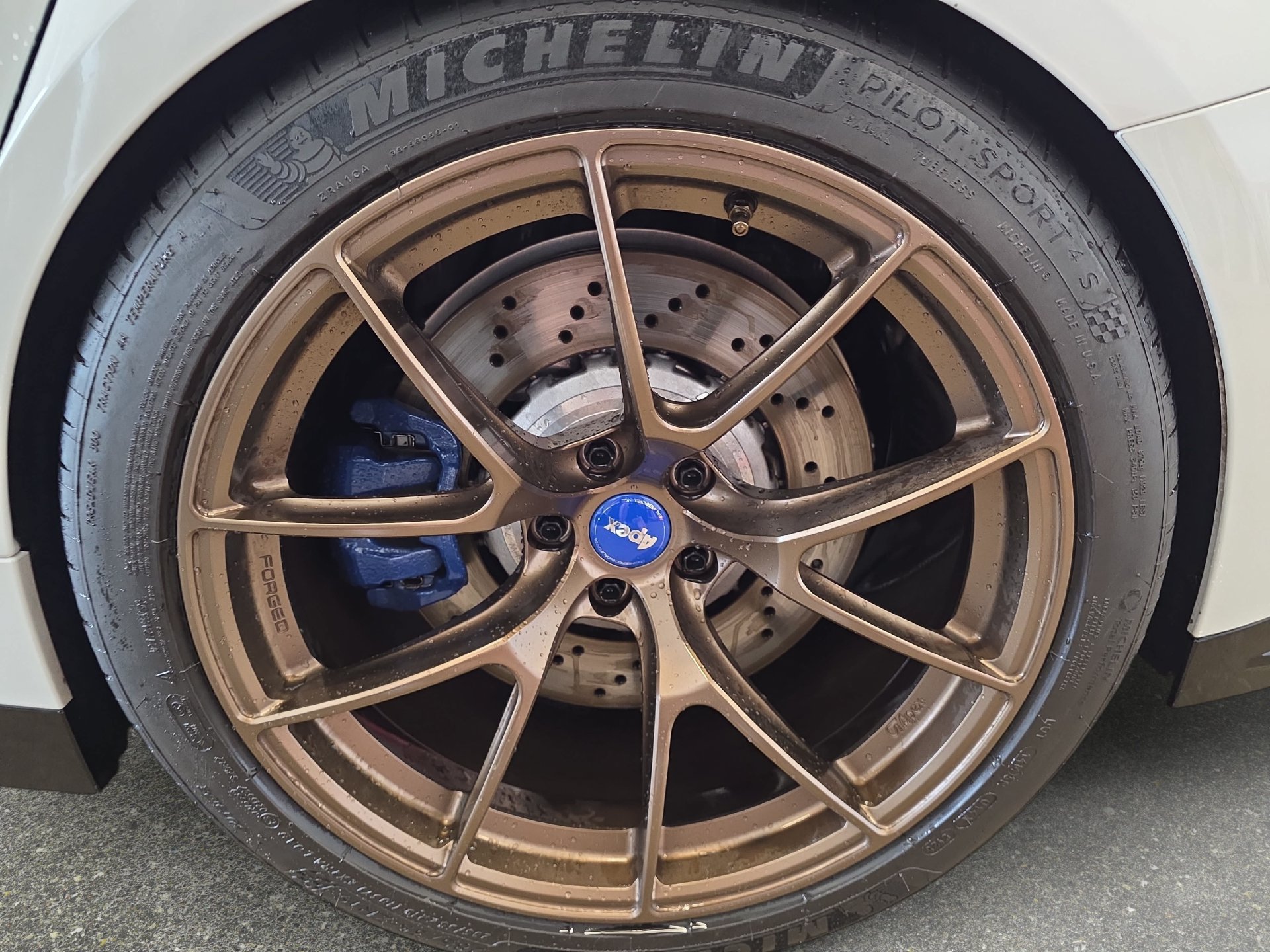Used 2025 BMW M3 Competition AWD/4WD image 32