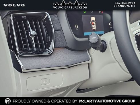 New 2026 Volvo XC90 B6 Ultra w/ Protection Package image 21