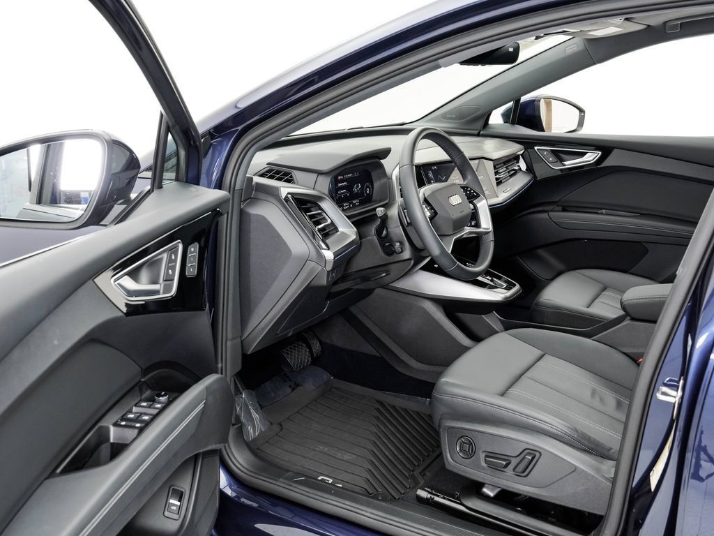 Used 2023 Audi Q4 e-tron Premium Plus RWD image 8