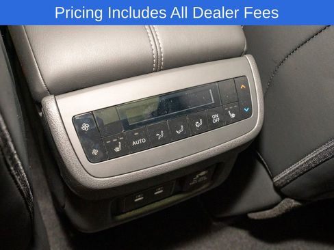 New 2026 Nissan Pathfinder Platinum w/ Cargo Package AWD/4WD image 9