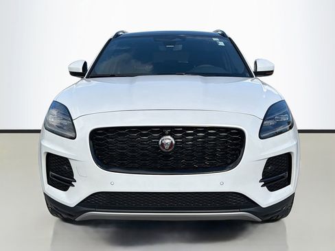 Used 2022 Jaguar E-PACE SE image 8