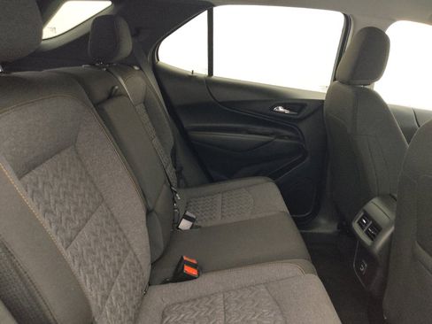 Used 2023 Chevrolet Equinox LT w/ Driver Convenience Package image 19