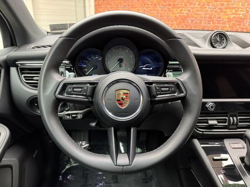 Used 2024 Porsche Macan S AWD/4WD image 14