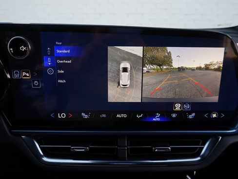 New 2026 Chevrolet Equinox EV LT image 17