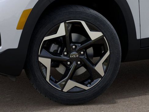New 2025 Kia Seltos S image 10