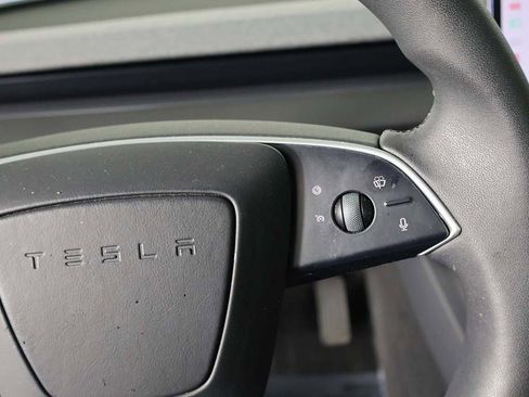 Used 2025 Tesla Model 3 Long Range image 41