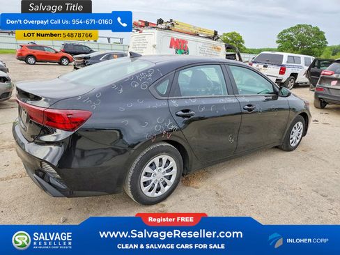 Used 2024 Kia Forte LX FWD image 4