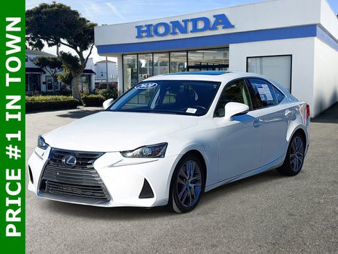 Used 2020 Lexus IS 300 image 1