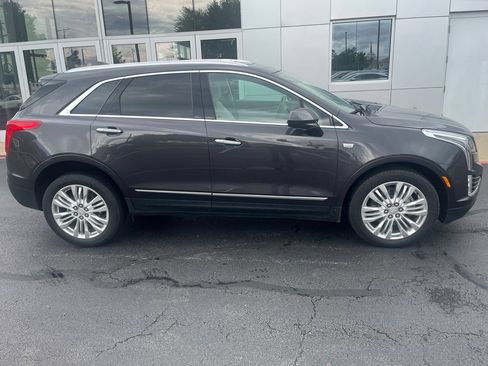 Used 2017 Cadillac XT5 Premium Luxury FWD image 9