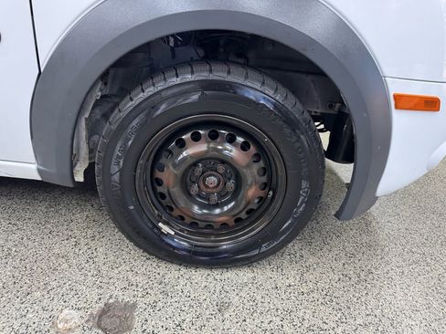 Used 2013 Ford Transit Connect XLT image 29